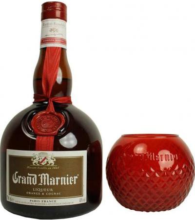 Grand Marnier Cordon Rouge 0,7 l mit Trinkkugel