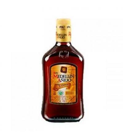 Ron Medellin Anejo 3y Cl.70