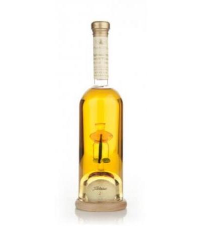 Highland Malt Golfer With Ball In Bottle