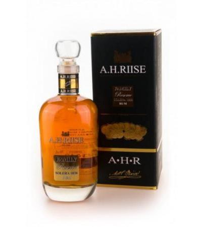 A.H. Riise Family Reserve Solera 1838 25 Jahre Rum 