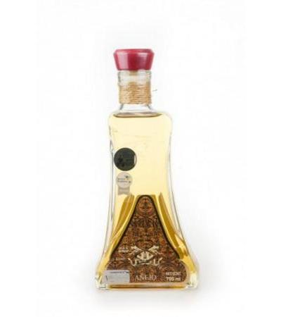 Mezcal Ocho Vivoras Anejo